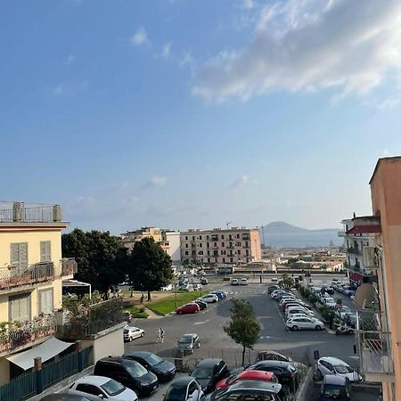 La Casa Di Giu Apartment Pozzuoli Luaran gambar