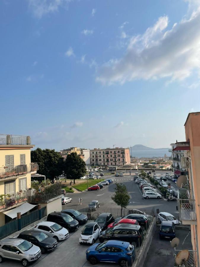 La Casa Di Giu Apartment Pozzuoli Luaran gambar